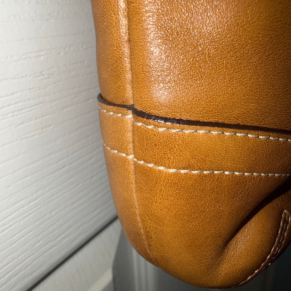 Coach Vintage Soho Brown Leather Shoulder Bag- Style No G3S-9480. - Picture 4 of 14